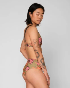 Brasilia Reversible Bikini Top - Freya -Swim Supply Store Brasilia Freya Multicolor Black Floral Pattern Reversible Bikini Swim Suit Sun Protection 10