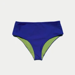 Brasilia Reversible Bikini Bottom - Mare -Swim Supply Store Brasilia Ultramare Bottom 01