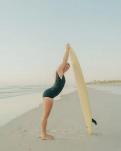 Lido One Piece - Black -Swim Supply Store Classic Black Lido LS 4X5 2