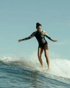 Gaviotas Surf Suit - Brisa (RC-Skin) 21 Gaviotas Surf Suit - Brisa (RC-Skin) -Swim Supply Store Gaviotas Brisa Green Multifloral Floral Pattern Long Sleeve Surf Suit UV Protection Swim Suit 1