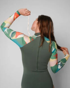 Gaviotas Surf Suit - Brisa (RC-Skin) 14 Gaviotas Surf Suit - Brisa (RC-Skin) -Swim Supply Store Gaviotas Brisa Green Multifloral Floral Pattern Long Sleeve Surf Suit UV Protection Swim Suit 6