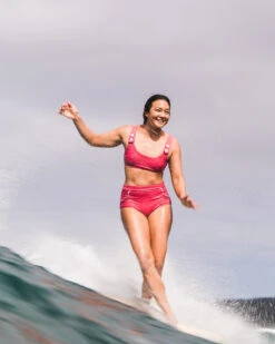 Georgia Bikini Top - Flamingo -Swim Supply Store SEEA Georgia Bikini Flamingo Lifestyle 4X5 1