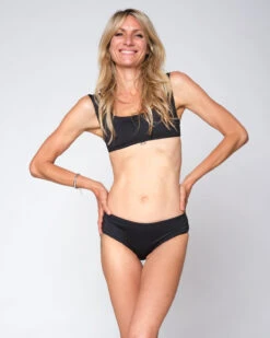 Goa Bikini Top - Recycled Black -Swim Supply Store SEEA Goa Bikini Black 4X5 7 ae50806f d695 4254 9075 1e079a85ed09