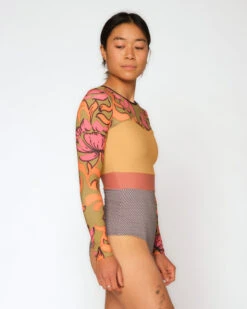 Hermosa One Piece - Freya 12 Hermosa One Piece - Freya -Swim Supply Store SEEA Hermosa Surfsuit Freya 4X5 11 cc5d452a 2b08 4c89 917e 4a2c47fad23d