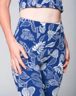 Landon Leggings - Gaia -Swim Supply Store SEEA Landon Apparel Gaia 4X5 3