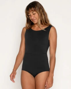 Lido One Piece - Black -Swim Supply Store SEEA Lido Onepiece Black 4X5 1
