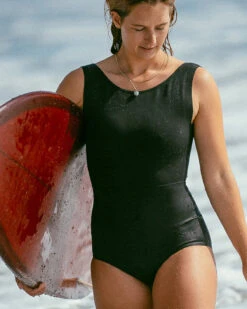 Lido One Piece - Black -Swim Supply Store SEEA Lido Onepiece Black LS 4X5 2