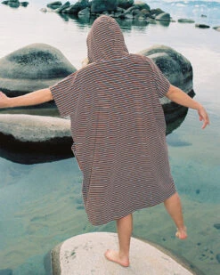 Luna Poncho - Miles -Swim Supply Store SEEA Luna Poncho Miles 4X5 4