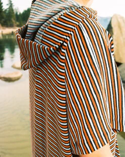 Luna Poncho - Miles -Swim Supply Store SEEA Luna Poncho Miles 4X5 6