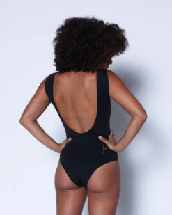 Pacific One Piece - Black (RC-Skin) -Swim Supply Store SEEA Pacific OnePiece Black 4X5 5