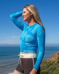 Palomar Crop Rashguard - Maldives 11 Palomar Crop Rashguard - Maldives -Swim Supply Store SEEA Palomar CropRashguard Maldive 4X5 5