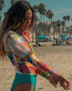 Sila Top - Wavelength 10 Sila Top - Wavelength -Swim Supply Store SEEA Sila Top Wavelength 4X5 4