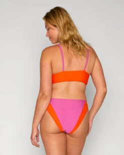 Vega Bikini Top - Jazzberry -Swim Supply Store SEEA Vega Bikini Jazzberry 4X5 9 71c852c9 e251 41c9 9459 323e33d2ed23